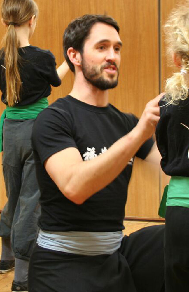 FWC Instructor Richard Wagstaff teaching a children's Kung Fu class